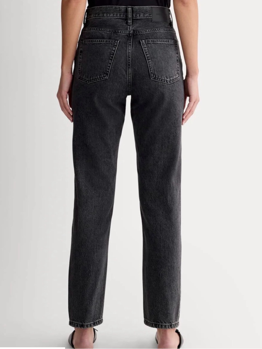 Everlane 90s Cheeky Ankle Straight Jean - Picture 3 of 6